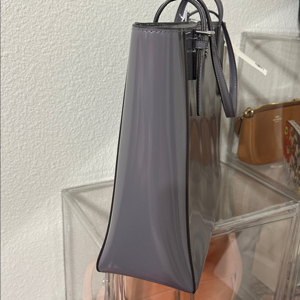 Tory Burch Emerson Patent Tote - Picture 5 of 13